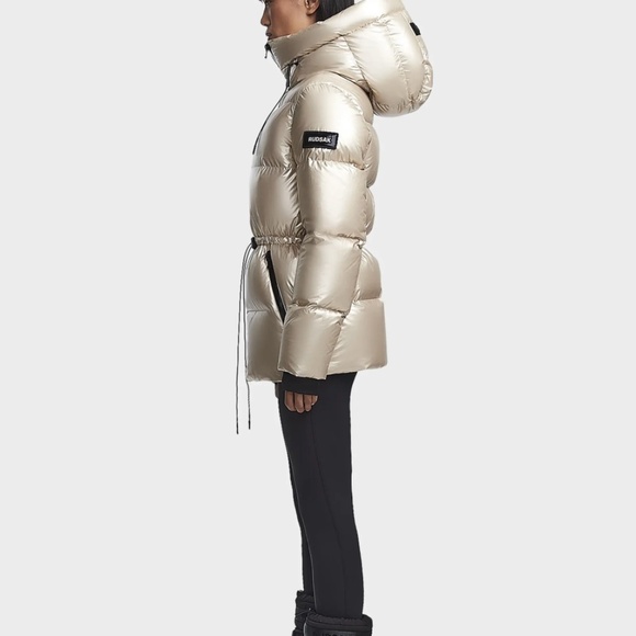 Rudsak Women's down coat in gold and in medium, with tags - Picture 2 of 4